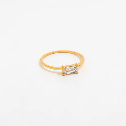 Dainty Baguette Ring