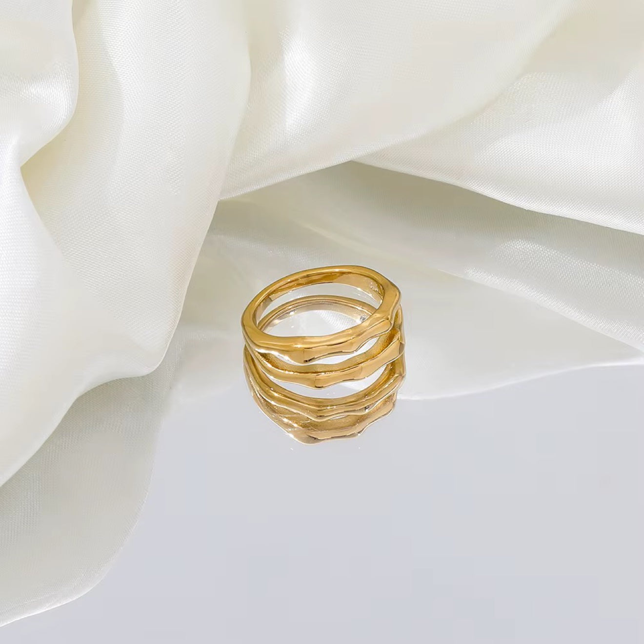 Double Wave Band Ring