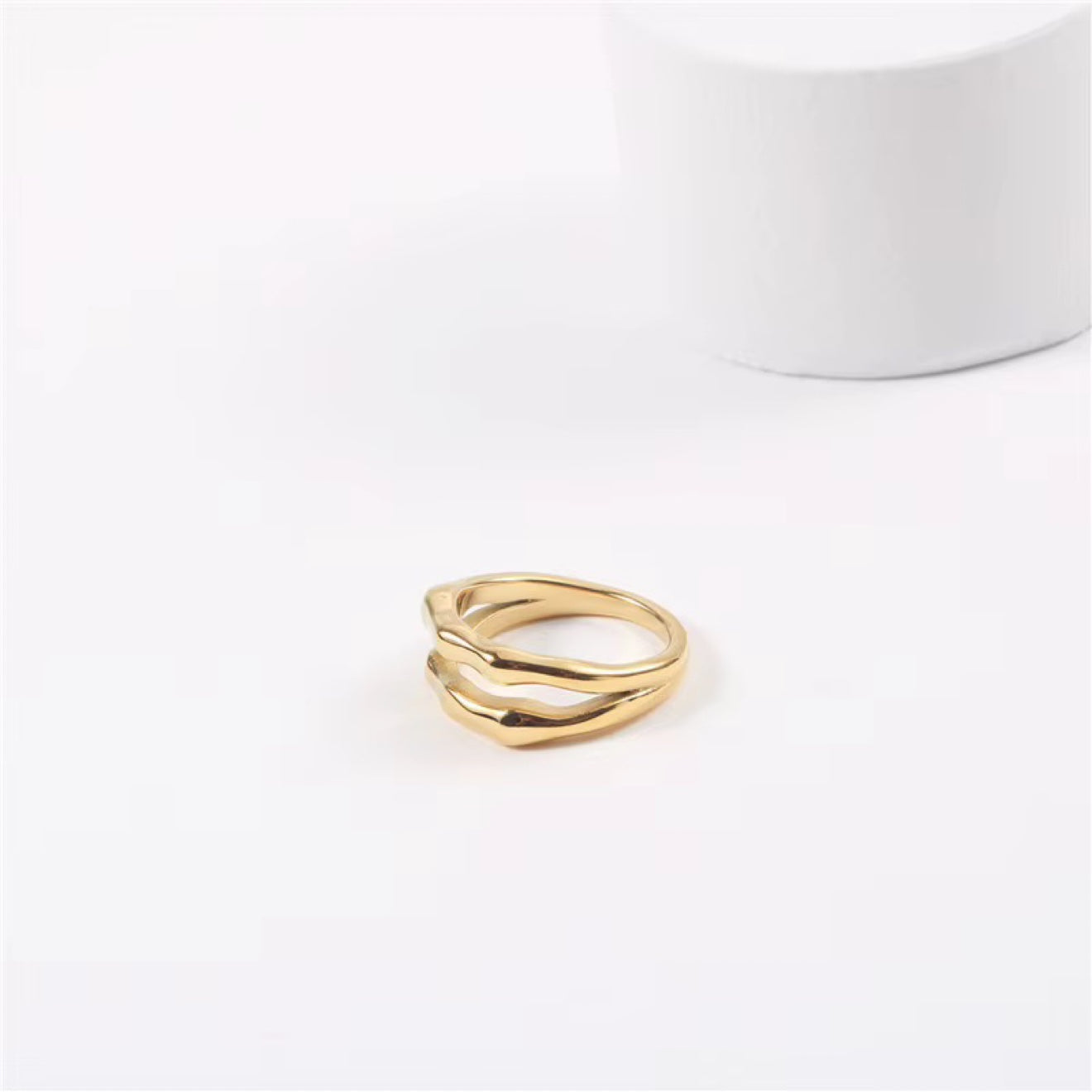 Double Wave Band Ring