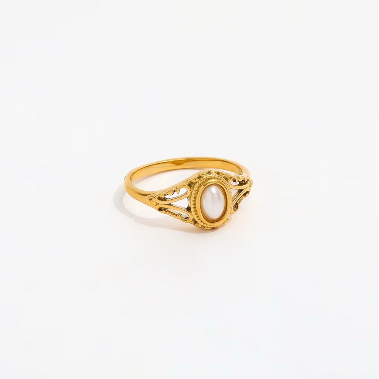 Vintage Pearl Ring