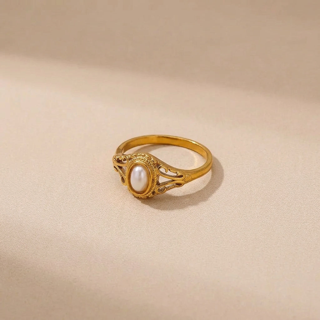 Vintage Pearl Ring