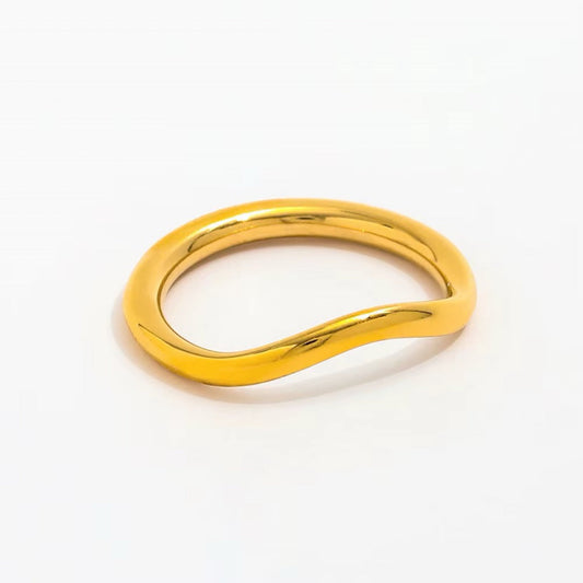 Simple Wave Band Ring